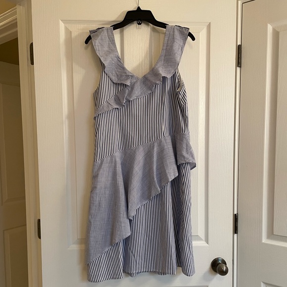 COLLECTIVE CONCEPTS Sleeveless Blue and White Striped Dress with Ruffles - Picture 6 of 15